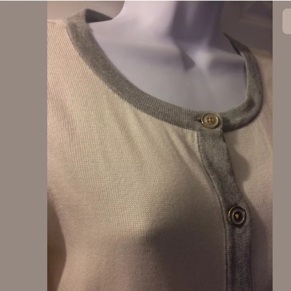 BANANA REPUBLIC Cardigan Sweater Ivory Gray Workwear Classic Layering knit Top - Picture 5 of 10